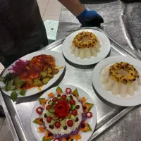 نیروی کمک اشپز ...نیروی ساده اقا یا خانم