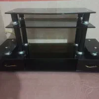 میز تلویزیون شیشه ای