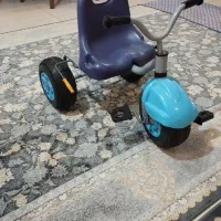 سه چرخه سالم نو از عکس لاستیک مشخصه