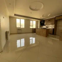 ۹۰متر ۱۰ساله ۲ خوابه_فول امکانات با بالکن_تمیز