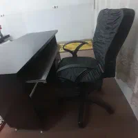 میز کامپیوتر با صندلی چرخان در حد نو|مبلمان اداری|قم, نیروگاه|دیوار