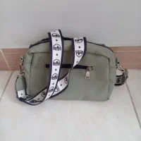 کیف|کیف، کفش، کمربند|باغستان, |دیوار