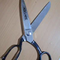 قیچی خیاطی سینگر