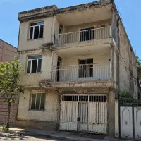 ۱۵۰ متر / بر۱۸ / گذر ۶ / مناسب ساخت