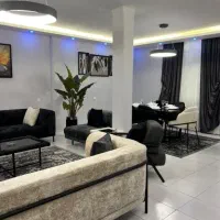 اجاره روزانه و هفتگی . امکانات فول . پارکینگ دار