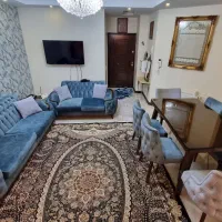 مبل نیم ست چستر همراه ست میز نهارخوری ۶ نفره|مبلمان خانگی و میز عسلی|تهران, مینی‌سیتی (شهرک نفت)|دیوار
