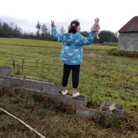 کاپشن|کفش و لباس بچه|هشتگرد, فاز ۷ مهستان|دیوار