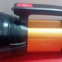 چراغ قوه قوی