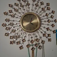 ساعت دیواری قدیمی