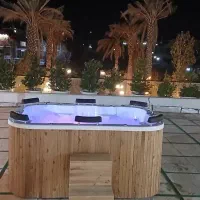 جکوزی شیش نفره اکرولیک سکودار5سال گرانتی آذین اسپا