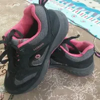 کفش دو عدد در حد نو
