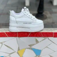 کتونی لژدار سفید|کیف، کفش، کمربند|رشت, پل تالشان|دیوار