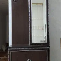 جاکفشی و جالباسی