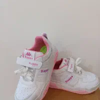 دو جفت کفش بچگانه