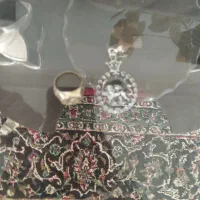 انگشتر و پلاک