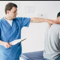 گفتار درمانی فیزیوتراپی کاردرمانی توانبخشی در منزل