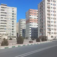 اپارتمان ۸۵ متری فاز ۴ شمال با پارکینگ انباری