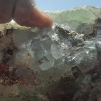 سنگ راف احتمالا زمرد|جواهرات|کیش, |دیوار