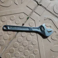 وسایل برقکار پیدا شده برقکاری ابزار ابزارآلات