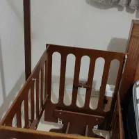 گهواره نوزاد رنگ گردویی|تخت و سرویس خواب|تهران, مینابی|دیوار