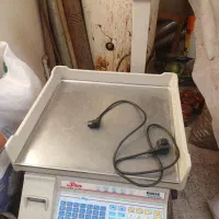 ترازو ۷۰ کیلو محک باسکول ۵۰۰ کیلو|فروشگاه و مغازه|مشهد, کوی المهدی|دیوار