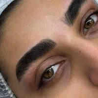 قرینه سازی اصلاح ابرو با متد وکس|خدمات آرایشگری و زیبایی|ساری, |دیوار