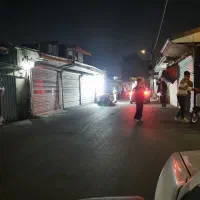 فروش فوری مغازه 8متری بر اصلی عاشوری|فروش مغازه و غرفه|رشت, آب و برق|دیوار