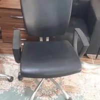 صندلی اداری و چرخدار و...