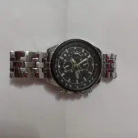 گردنبند و ساعت مچی