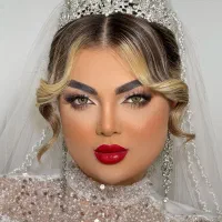 پکیج ویژه ی میکاپ شنیون فقط ۱/۵۰۰بلوارستاره