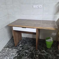 میز کشو دار