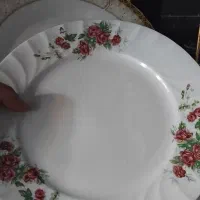 ظرف شیشه‌ای