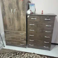 یک دست کمد و دراور  در حد نو