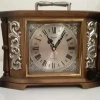 ساعت رو میزی ودیواری