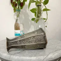 گلدان نقره قلمکاری .دوران قاجاری|کلکسیون اشیاء عتیقه|مهاباد (آذربایجان غربی), |دیوار