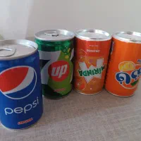 نوشابه با طعم مختلف