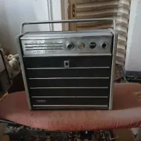 تعدادی رادیو قدیمی|کلکسیون اشیاء عتیقه|گرگان, |دیوار