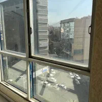 ۸۱ متر اداری بر بلوار طالقانی ساختمان بنام