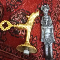 مجسمه قدیم و شیرحمام برنج آبکاری طلایی