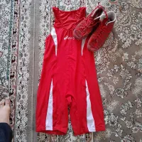 کفش و لباس کشتی