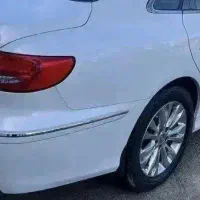 آزرا ۲۰۱۱ کالیفرنیا استثنائیترین در ایران