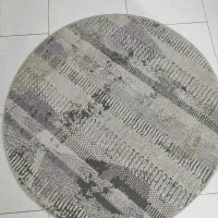 چند عدد فرش کناره و اتاق خواب