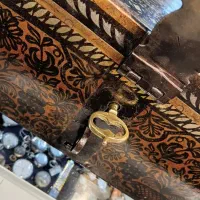 صندوق روسی صدساله ساله بکر تمام فابریک|کلکسیون اشیاء عتیقه|تهران, ایوانک|دیوار