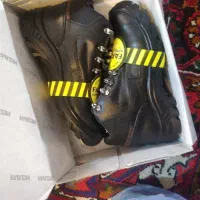 کفش ایمنی فرزین