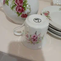 چینی گل سرخ|ظروف سرو و پذیرایی|بستان آباد, |دیوار