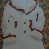 کاپشن خز سفید و بند چرمی