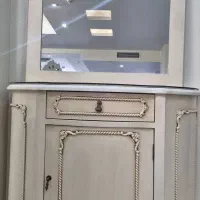 کنسول و آینه