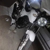 موتور پالس ۲۲۰ سفید
