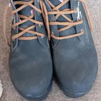 کفش|کیف، کفش، کمربند|بیرجند, |دیوار