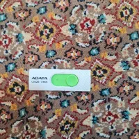 فلش ۱۲۸ گیگ adata پر سرعت و بدون خرابی